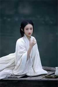女帝上朝时